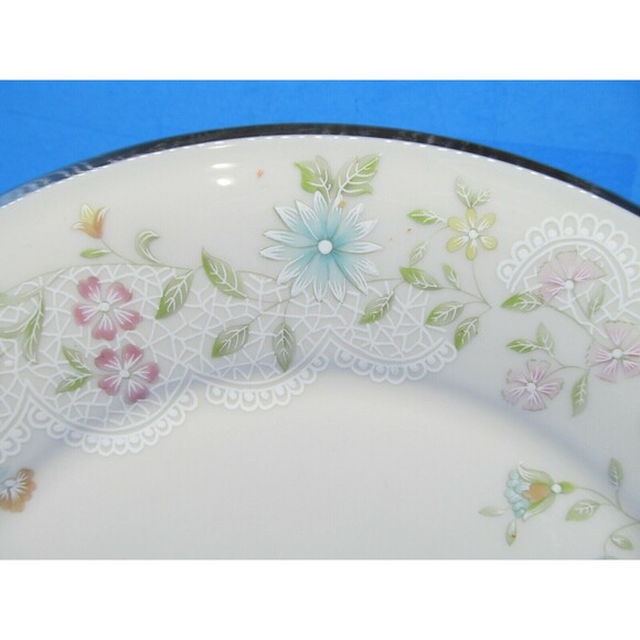 Gorham Pastelle 10 5/8" Dinner Plate For Display Only Flowers Under Raised Lace - Picture 2 of 5
